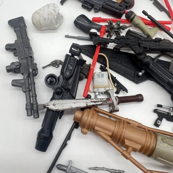 Lot Of Mixed Action Figure Accessories Weapons Guns Ammo Toys Replacement Read - Picture 2 of 4
